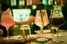Cocktails in der Sphere Bar im Berliner Fernsehturm